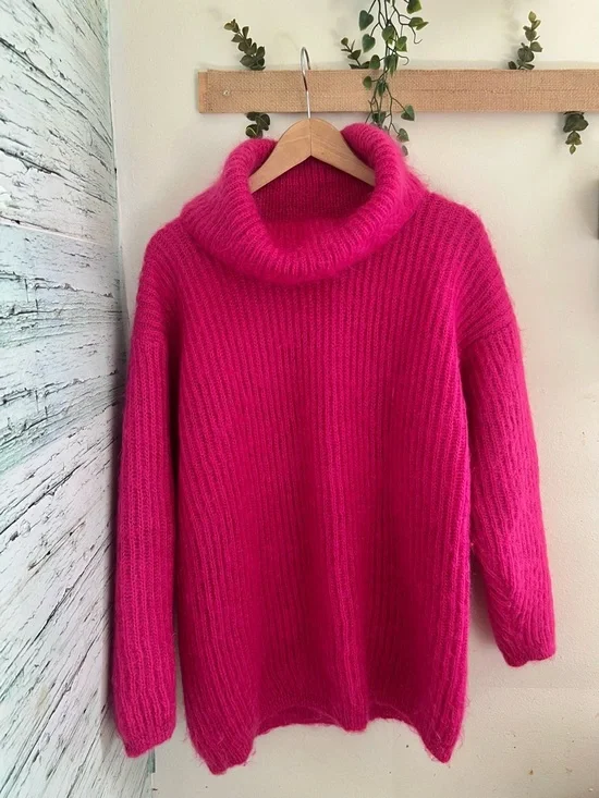 Vintage STUDIO Michele Stuart Mohair Sweater | Hot Pink | Oversized Cozy Knit - Picture 5 of 9